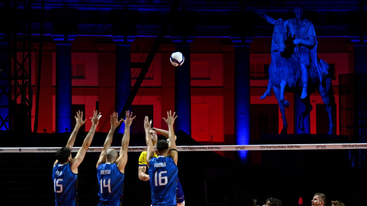 Eurovolley: l'Italia batte Svezia e pioggia, 3-0 a Piazza del Plebiscito