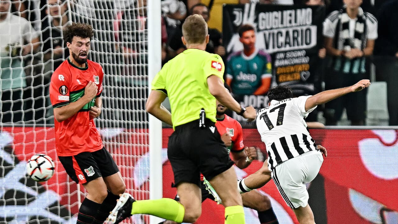 Europa League: riscatto Juve con goleada, Nec travolto 5-0