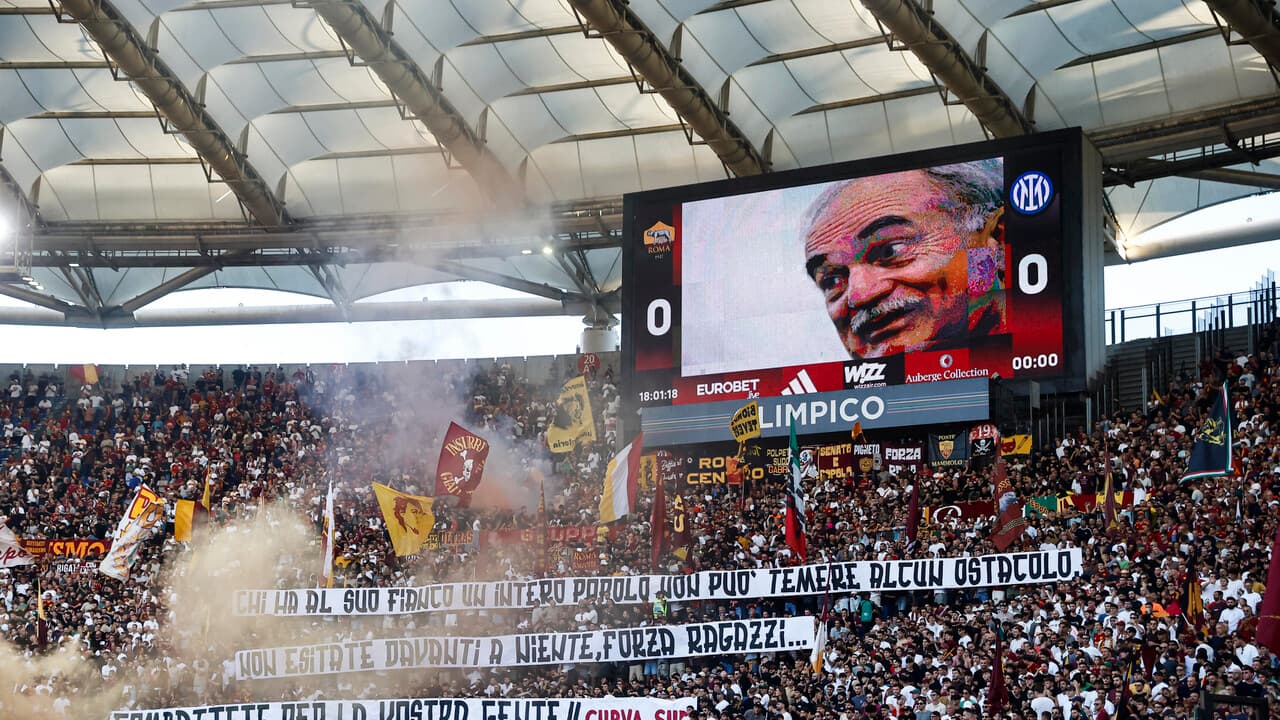 Un minuto di raccoglimento prima di tutte le gare sportive per Sandro Mazzola