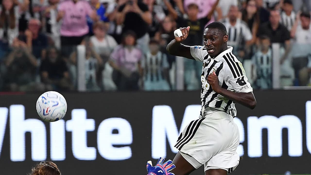 Calcio: Juve; Kolo Muani operato al J Medical, intervento riuscito
