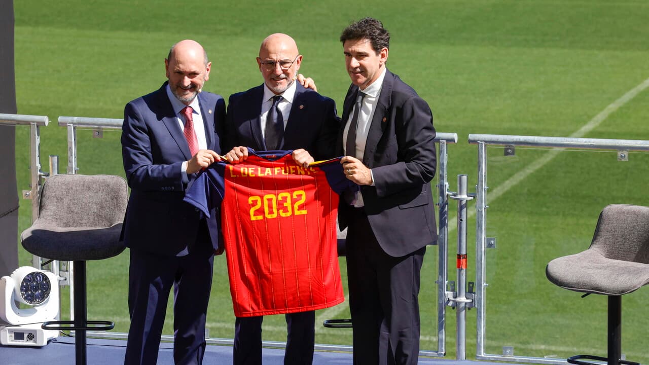 Spagna: De la Fuente sarà ct della nazionale fino al 2032
