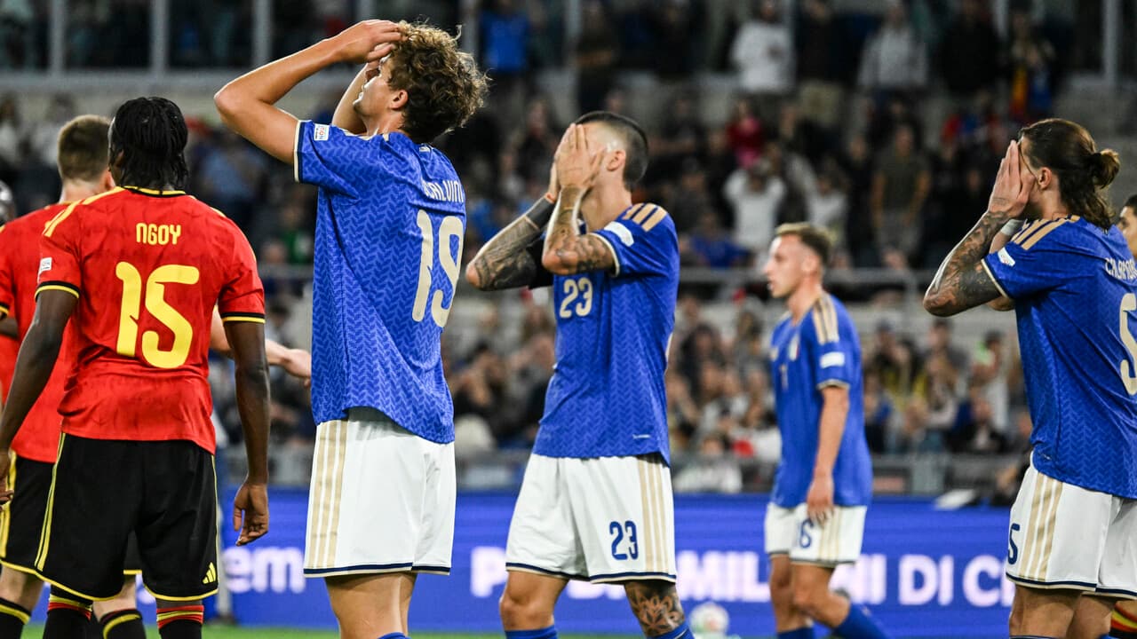È ancora azzurro tenebra, neanche Mancini rianima l'Italia