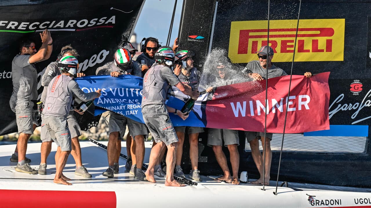 A Napoli il trionfo di Luna Rossa, ora l'America's Cup non è più un sogno