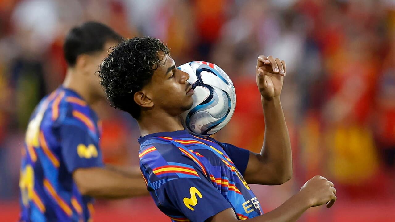 De La Fuente lancia Yamal per Pallone d'Oro, 'calciatori Spagna meritano riconoscenza'